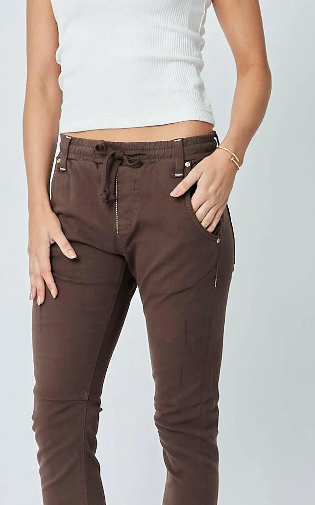 Active Seal Brown Jeans