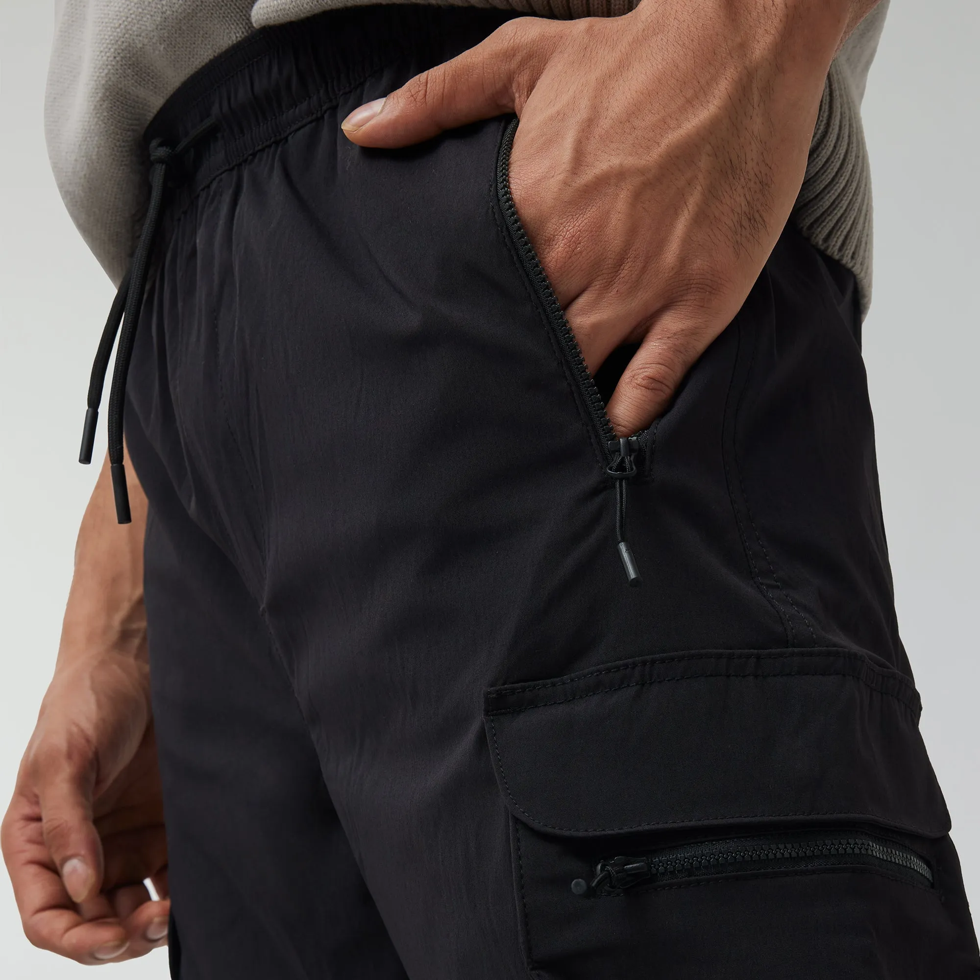 Cross_Sell Moveo Cargo Joggers Pitch Black