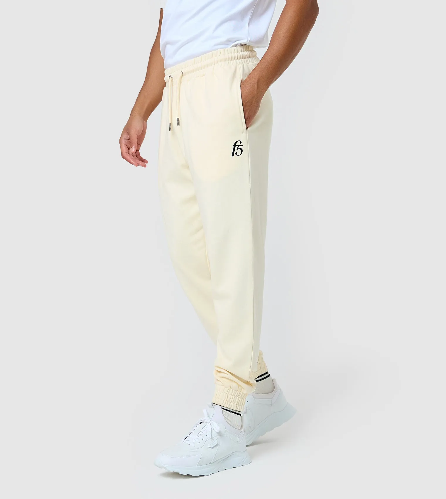 F5 Relaxed Fit Jogger