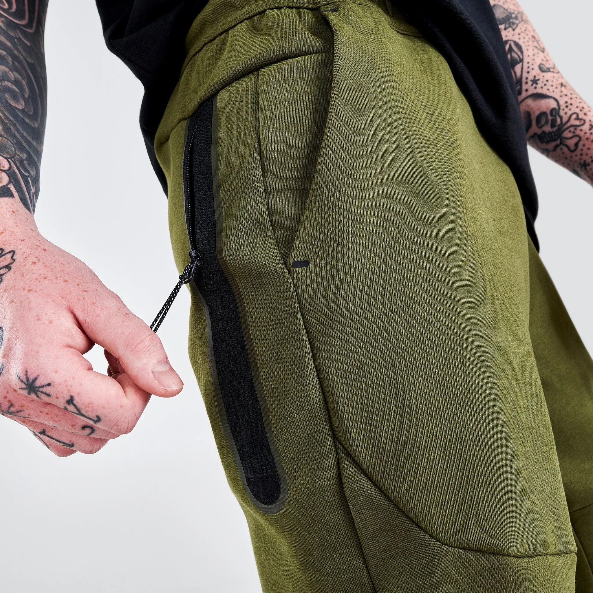 Nike Sportswear Tech Fleece Joggers Rough Green / Black