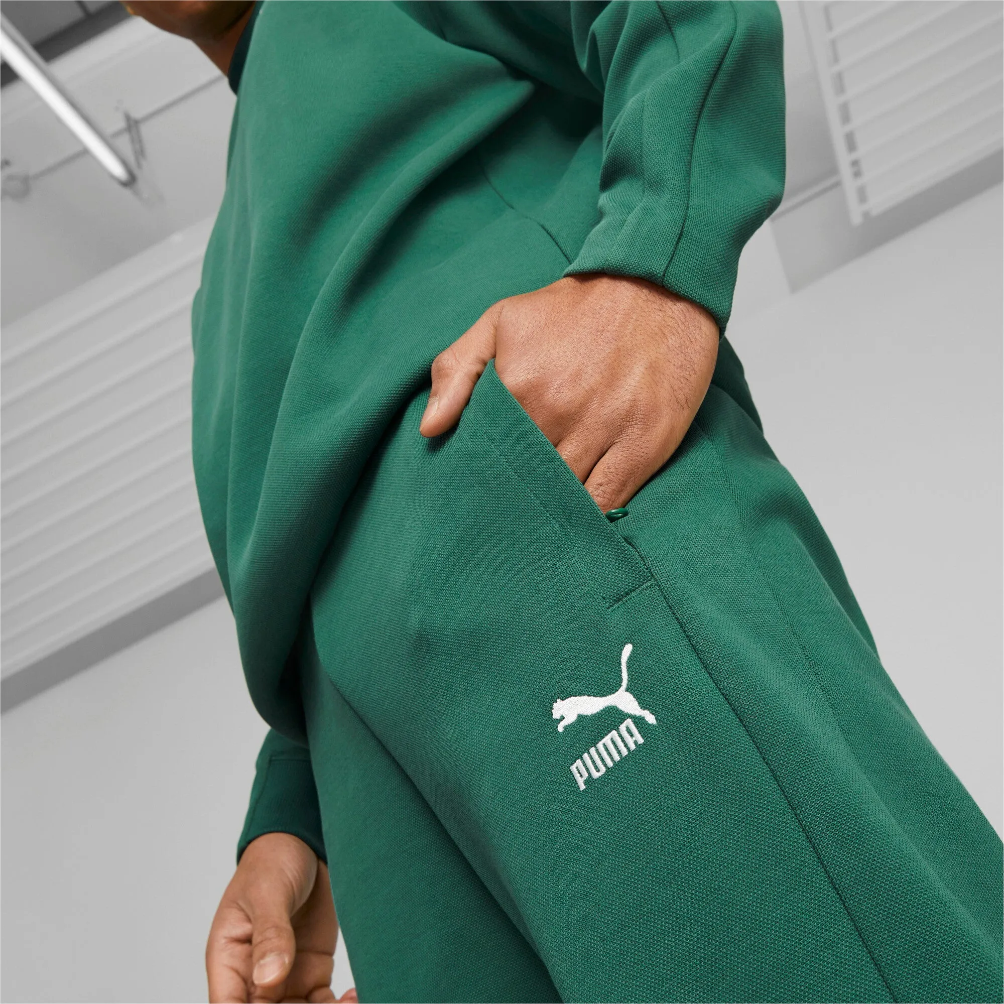 PUMA T7 Track Pants DK