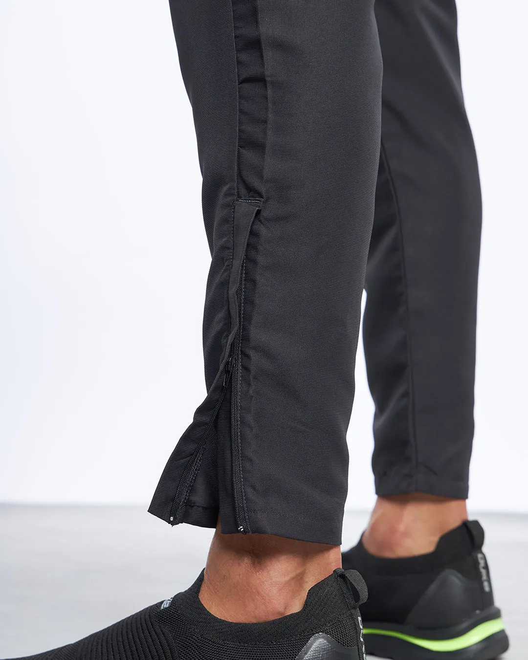 Slide-In Woven All Day Track Pant Black - Regular Fit