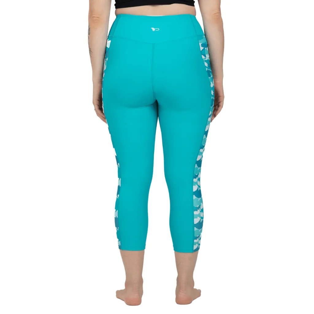 Water Camo Pocket Capri Leggings