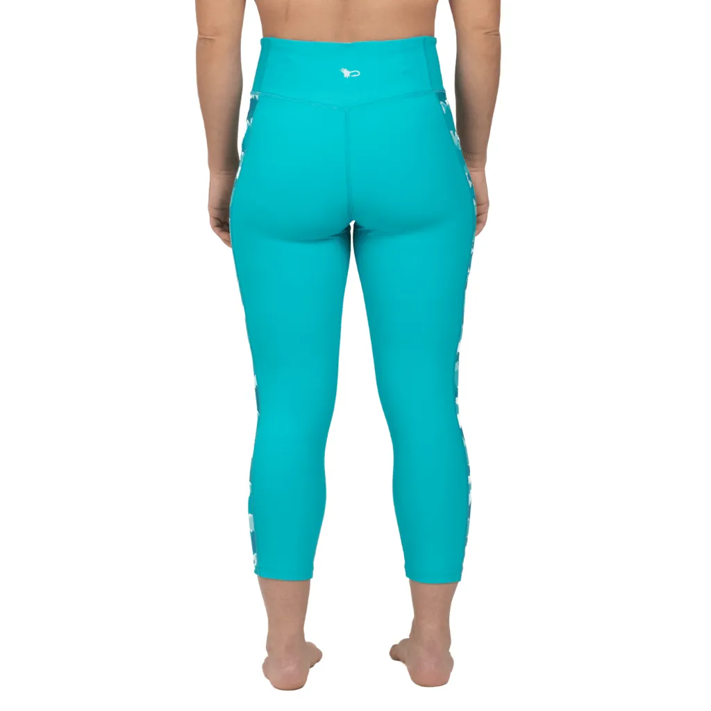 Water Camo Pocket Capri Leggings